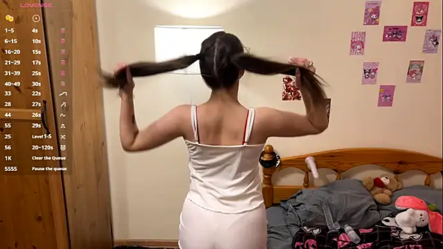 sofiaxshow online show from February 14, 2026, 7:21 pm