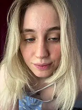 Snapshot of LovelyMiu chatting on April 30, 2026, 1:28 pm LovelyMiu online show from April 30, 2026, 1:28 pm