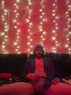 Snapshot of magic_man1085 chatting on March 3, 2026, 5:57 am magic man1085 online show from March 3, 2026, 5:57 am