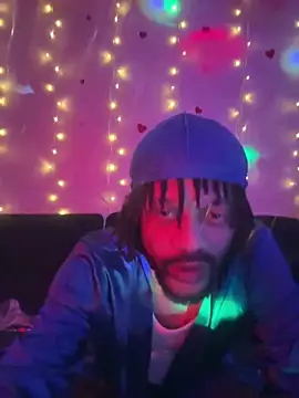 Snapshot of magic_man1085 chatting on March 5, 2026, 4:30 am magic man1085 online show from March 5, 2026, 4:30 am