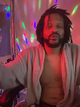 Snapshot of magic_man1085 chatting on March 9, 2026, 3:43 am magic man1085 online show from March 9, 2026, 3:43 am