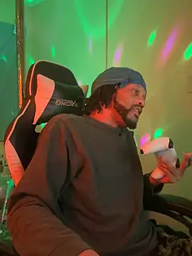 Snapshot of magic_man1085 chatting on March 13, 2026, 3:46 am magic man1085 online show from March 13, 2026, 3:46 am