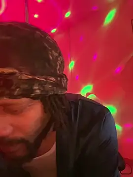 Snapshot of magic_man1085 chatting on March 26, 2026, 7:25 am magic man1085 online show from March 26, 2026, 7:25 am