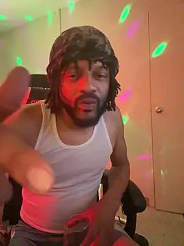 Snapshot of magic_man1085 chatting on March 27, 2026, 4:29 am magic man1085 online show from March 27, 2026, 4:29 am