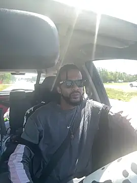 Snapshot of magic_man1085 chatting on April 10, 2026, 5:17 pm magic man1085 online show from April 10, 2026, 5:17 pm