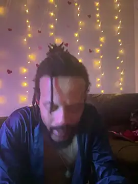 Snapshot of magic_man1085 chatting on April 11, 2026, 7:45 am magic man1085 online show from April 11, 2026, 7:45 am