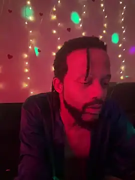 Snapshot of magic_man1085 chatting on April 14, 2026, 3:34 am magic man1085 online show from April 14, 2026, 3:34 am