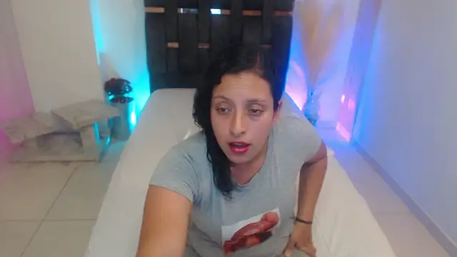 Snapshot of Barbara_D_Valencia chatting on February 20, 2026, 12:49 pm Barbara D Valencia online show from February 20, 2026, 12:49 pm