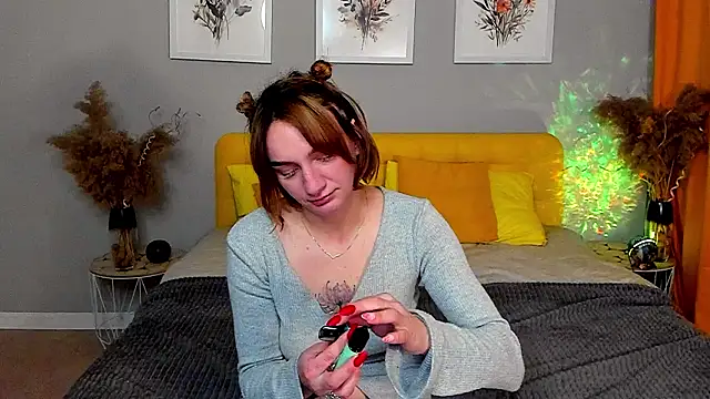 PollyRoseX online show from March 4, 2026, 7:42 pm