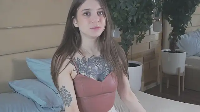 EileenElfie online show from March 27, 2026, 3:34 am