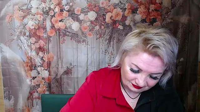 Snapshot of RenataDaster chatting on February 18, 2026, 5:53 pm RenataDaster online show from February 18, 2026, 5:53 pm