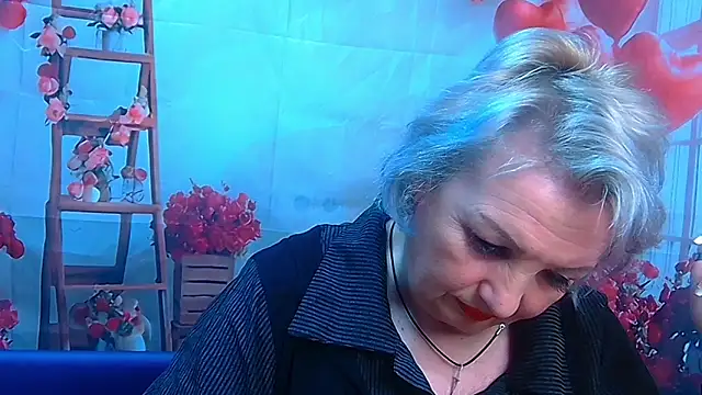 RenataDaster online show from April 8, 2026, 5:18 am