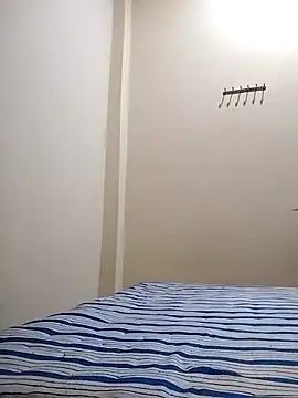 sanem4697 online show from April 3, 2026, 7:17 am