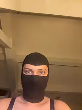 Snapshot of HelinHot chatting on February 22, 2026, 9:02 pm HelinHot online show from February 22, 2026, 9:02 pm