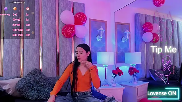 Snapshot of KeniaVelvet_ chatting on February 25, 2026, 5:22 pm KeniaVelvet online show from February 25, 2026, 5:22 pm