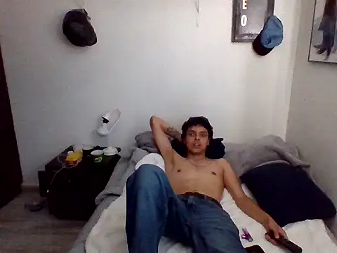 polixteo online show from February 21, 2026, 8:43 pm