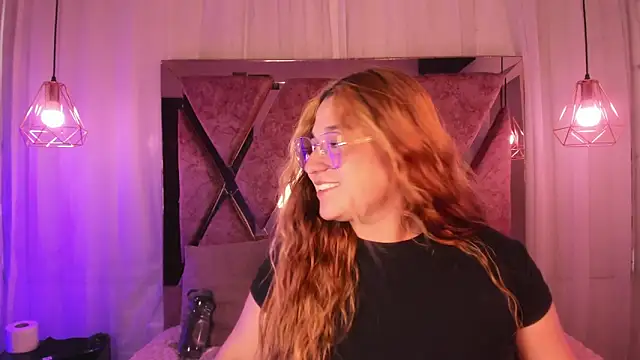 Snapshot of shantal_cooper_ chatting on February 9, 2026, 7:18 pm shantal cooper online show from February 9, 2026, 7:18 pm