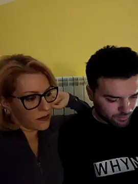 Snapshot of PolomaAndBobo chatting on February 9, 2026, 4:33 pm PolomaAndBobo online show from February 9, 2026, 4:33 pm