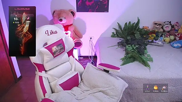 Snapshot of lika_little0 chatting on February 12, 2026, 8:48 pm lika little0 online show from February 12, 2026, 8:48 pm