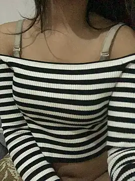 Nour-Lina online show from February 27, 2026, 1:27 am