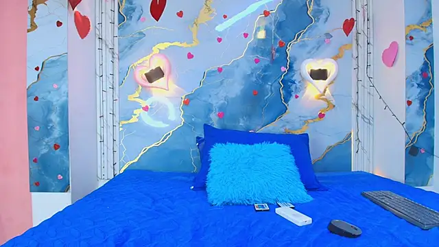 Snapshot of crystal_love08 chatting on February 26, 2026, 7:35 pm crystal love08 online show from February 26, 2026, 7:35 pm