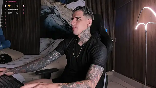 Snapshot of trisstann_ chatting on February 22, 2026, 5:22 pm trisstann online show from February 22, 2026, 5:22 pm