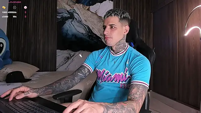 Snapshot of trisstann_ chatting on March 3, 2026, 5:19 pm trisstann online show from March 3, 2026, 5:19 pm