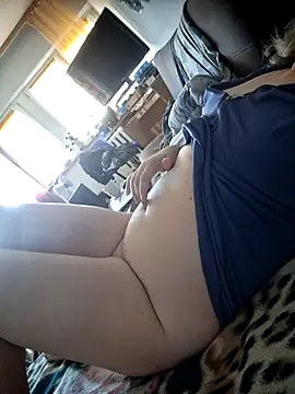 Snapshot of VitniKis chatting on March 1, 2026, 10:17 am VitniKis online show from March 1, 2026, 10:17 am