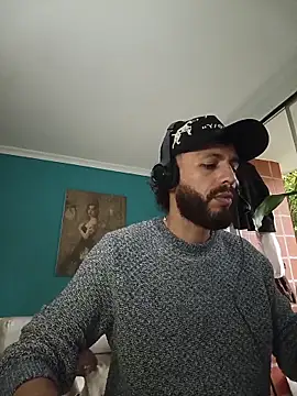 Snapshot of kauzZhomi chatting on February 25, 2026, 1:10 pm kauzZhomi online show from February 25, 2026, 1:10 pm