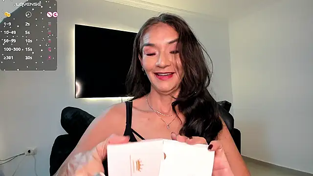 Snapshot of Emma_Mendozaa chatting on June 27, 2026, 11:37 am Emma Mendozaa online show from June 27, 2026, 11:37 am