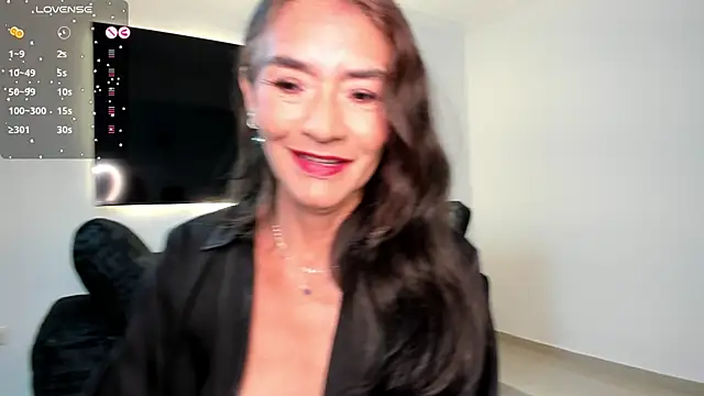 Snapshot of Emma_Mendozaa chatting on June 30, 2026, 11:33 am Emma Mendozaa online show from June 30, 2026, 11:33 am