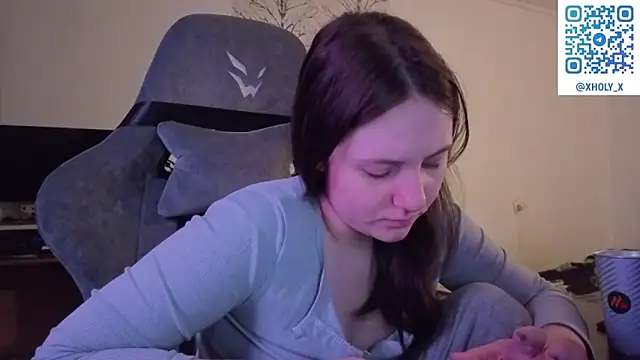 Snapshot of Holy_Kveta chatting on February 8, 2026, 2:48 am Holy Kveta online show from February 8, 2026, 2:48 am