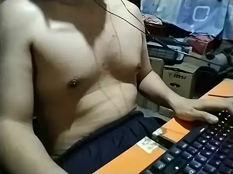 martleandros online show from February 9, 2026, 5:11 am