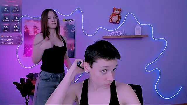 Snapshot of emi_fade chatting on March 3, 2026, 1:50 pm emi fade online show from March 3, 2026, 1:50 pm