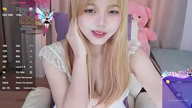 Snapshot of -Anya-666- chatting on February 20, 2026, 2:17 pm -Anya-666- online show from February 20, 2026, 2:17 pm