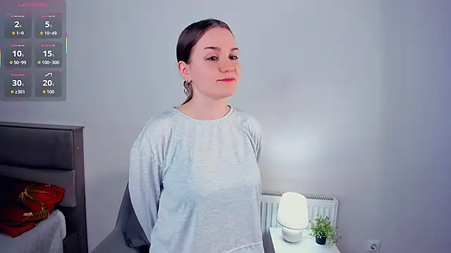 CrissyKales online show from April 1, 2026, 5:43 pm