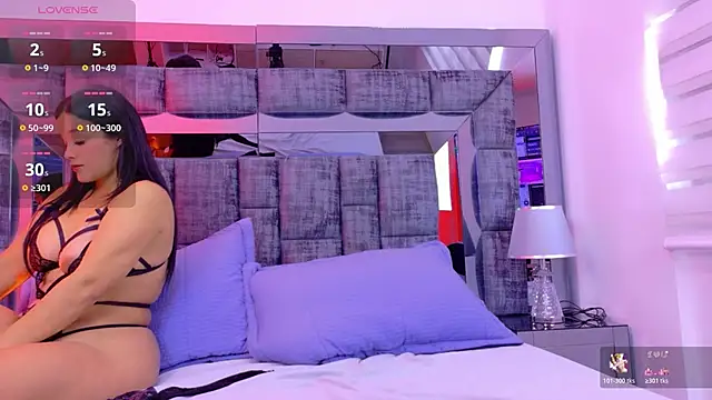 Snapshot of Samantha_Mont chatting on February 16, 2026, 4:58 pm Samantha Mont online show from February 16, 2026, 4:58 pm