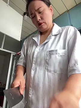 Youyou 12 online show from May 20, 2026, 12:39 am