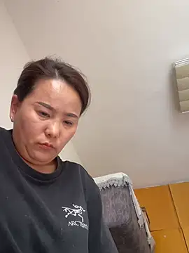 Youyou 12 online show from May 22, 2026, 7:37 am
