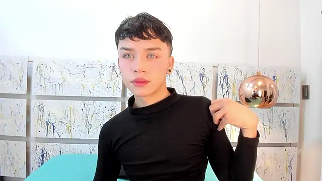 Snapshot of Camilo_X_x chatting on February 12, 2026, 11:38 am Camilo X x online show from February 12, 2026, 11:38 am