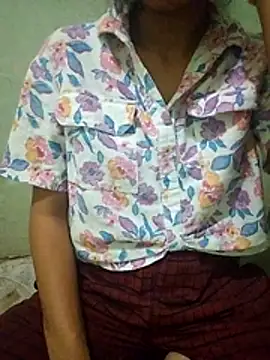 Snapshot of Dreem_love chatting on May 1, 2026, 6:45 pm Dreem love online show from May 1, 2026, 6:45 pm