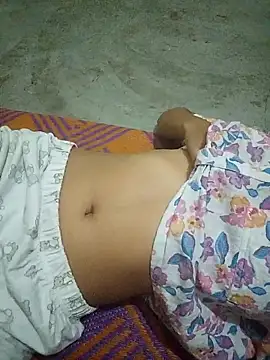 Snapshot of Dreem_love chatting on May 2, 2026, 9:47 am Dreem love online show from May 2, 2026, 9:47 am
