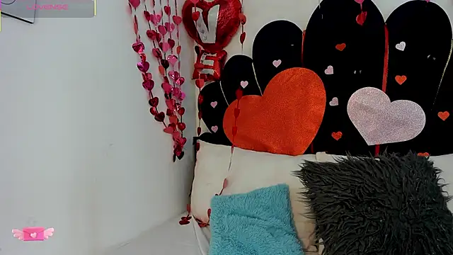 Snapshot of dahlialee chatting on February 12, 2026, 12:44 pm dahlialee online show from February 12, 2026, 12:44 pm