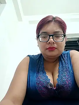 Snapshot of Elie_Hallway chatting on June 11, 2026, 6:50 pm Elie Hallway online show from June 11, 2026, 6:50 pm