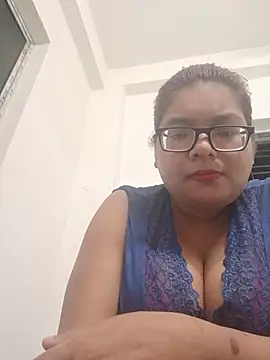 Snapshot of Elie_Hallway chatting on July 14, 2026, 6:35 pm Elie Hallway online show from July 14, 2026, 6:35 pm