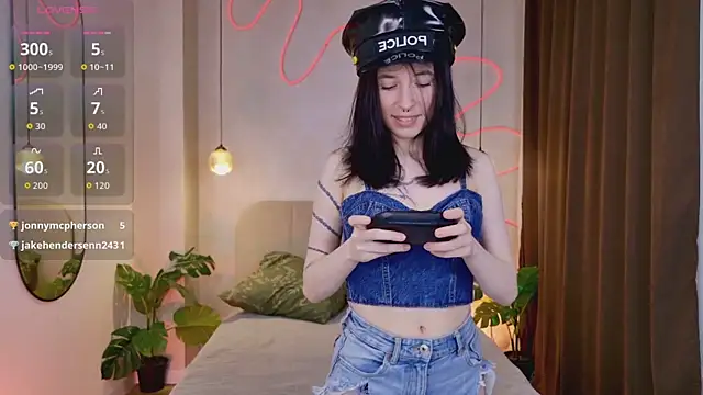 DearKate  online show from April 12, 2026, 9:42 pm