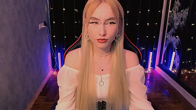 crybambi online show from March 17, 2026, 7:33 am