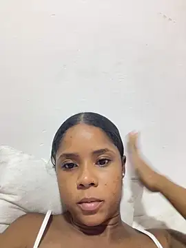 LIA PARKERR online show from February 7, 2026, 2:32 pm