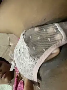 LIA PARKERR online show from February 27, 2026, 3:17 am