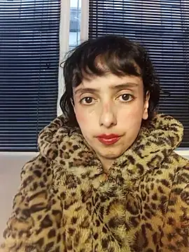 Snapshot of Eva_Err chatting on February 2, 2026, 10:19 pm Eva Err online show from February 2, 2026, 10:19 pm